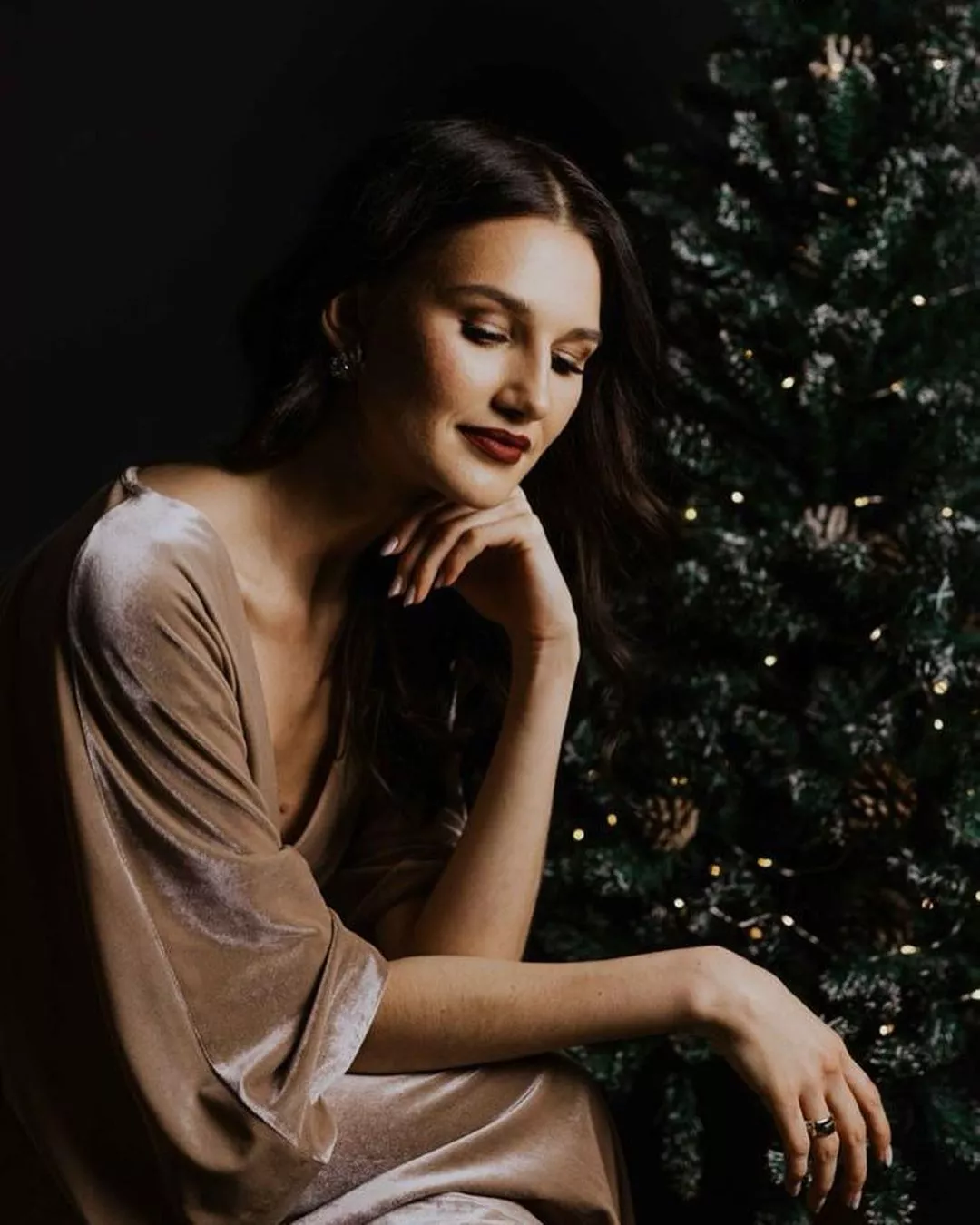 Zmysłowe zdjęcia wokalistki disco polo